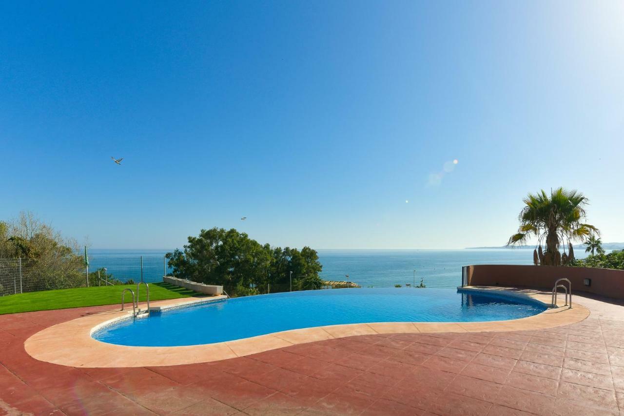 Bluebenalmadena 200Meters From The Beach With Jacuzzi And Rooftop Terrace (Adults Only) Bagian luar foto