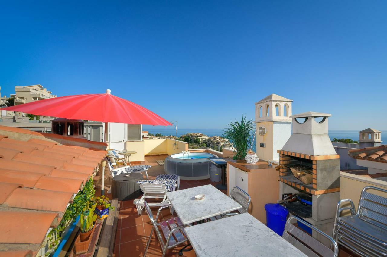 Bluebenalmadena 200Meters From The Beach With Jacuzzi And Rooftop Terrace (Adults Only) Bagian luar foto