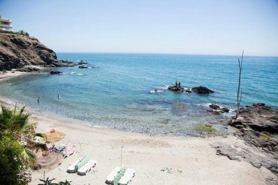 Bluebenalmadena 200Meters From The Beach With Jacuzzi And Rooftop Terrace (Adults Only) Bagian luar foto